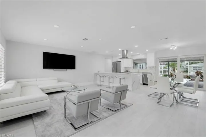 22 Palmview Blvd, Fort Myers Beach Fl 33931