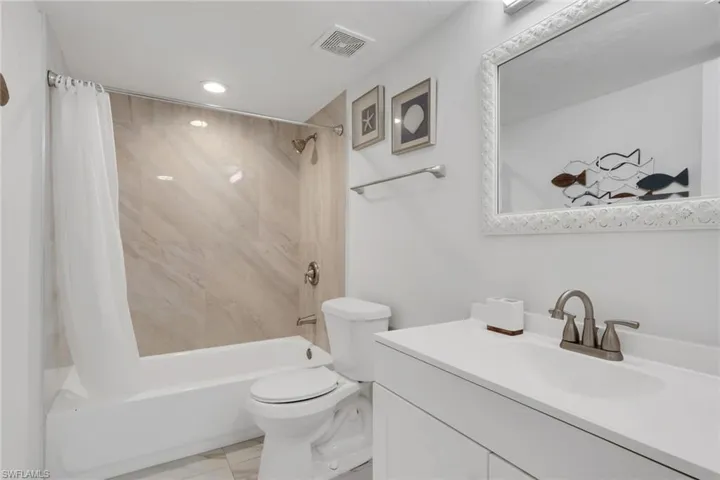 4001  Ice Castle  WAY, Naples, FL 34112