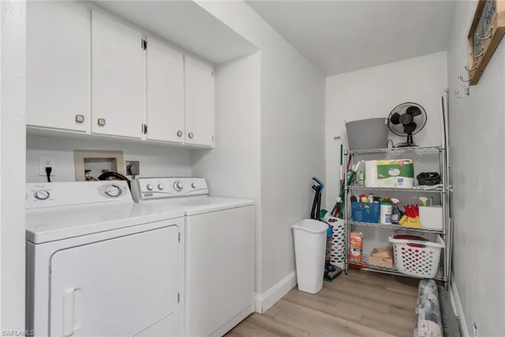 4001  Ice Castle  WAY, Naples, FL 34112