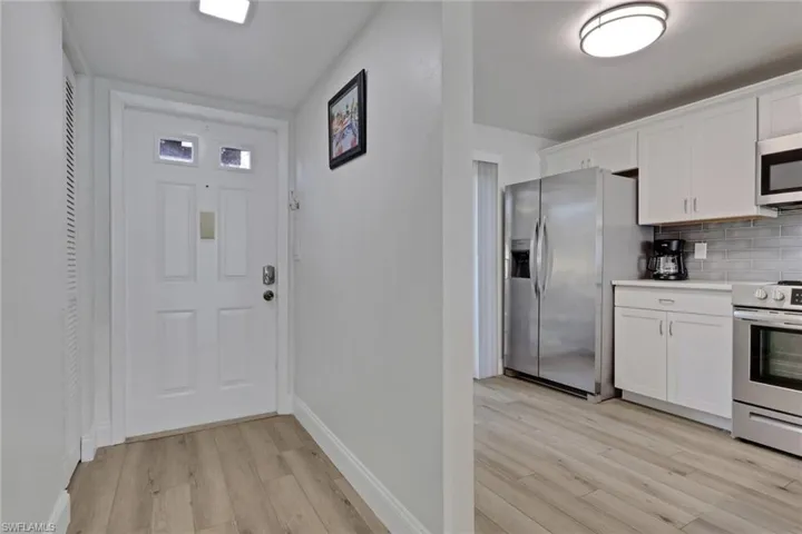 4001  Ice Castle  WAY, Naples, FL 34112