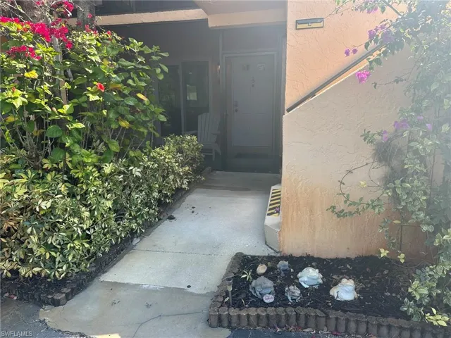 Charming entrance!