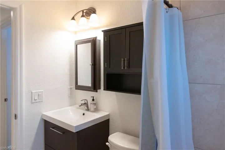 6205  Saint Andrews N CIR, Fort Myers, FL 33919