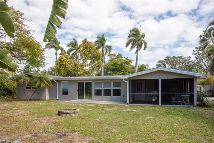 6205  Saint Andrews N CIR, Fort Myers, FL 33919