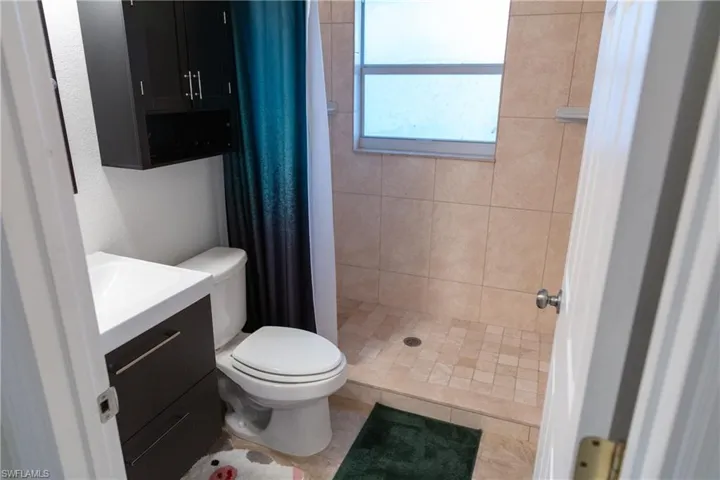 6205  Saint Andrews N CIR, Fort Myers, FL 33919