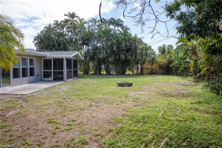 6205  Saint Andrews N CIR, Fort Myers, FL 33919