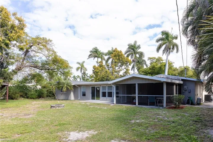 6205  Saint Andrews N CIR, Fort Myers, FL 33919