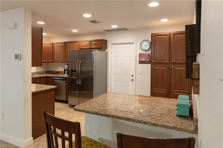 6205  Saint Andrews N CIR, Fort Myers, FL 33919