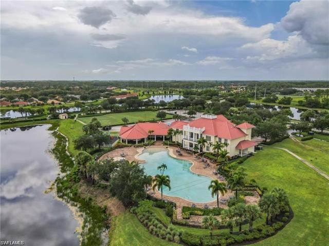 Aerial View of Clubhouse