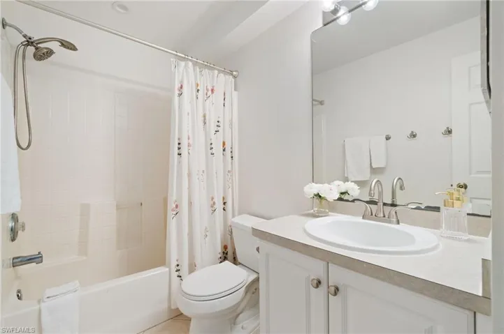 560  12th SE ST, Naples, FL 34117