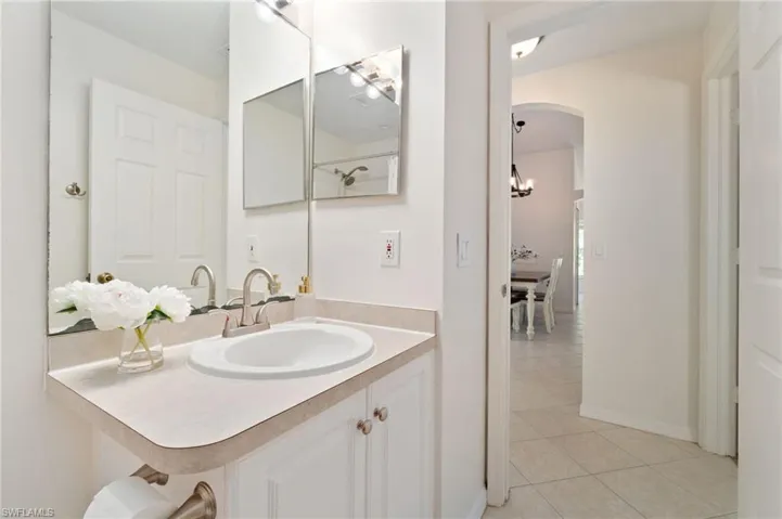 560  12th SE ST, Naples, FL 34117