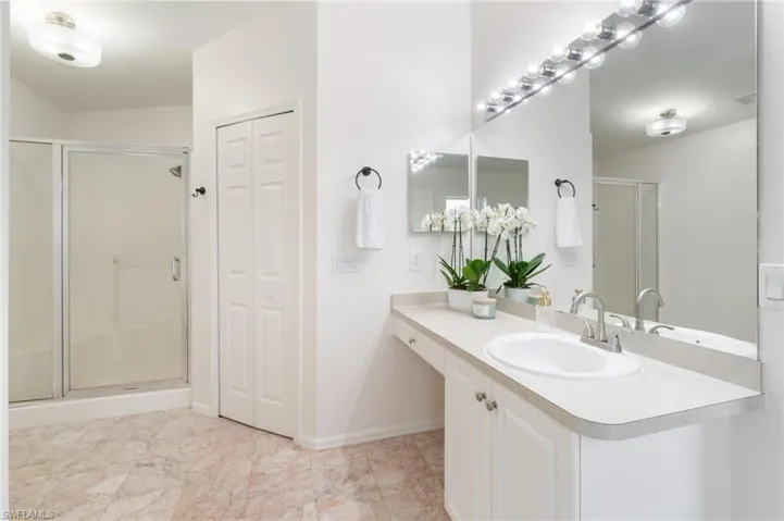 560  12th SE ST, Naples, FL 34117