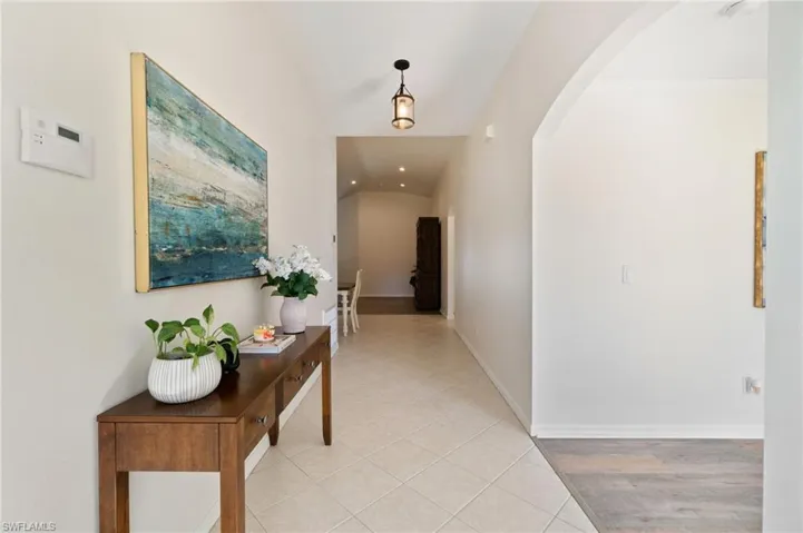 560  12th SE ST, Naples, FL 34117