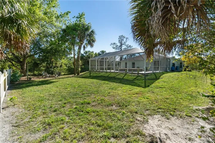 560  12th SE ST, Naples, FL 34117