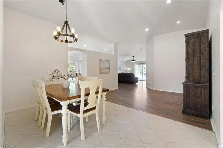 560  12th SE ST, Naples, FL 34117
