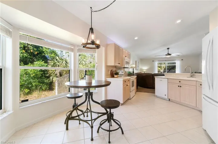 560  12th SE ST, Naples, FL 34117