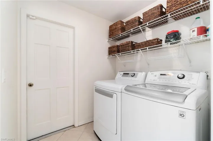 560  12th SE ST, Naples, FL 34117