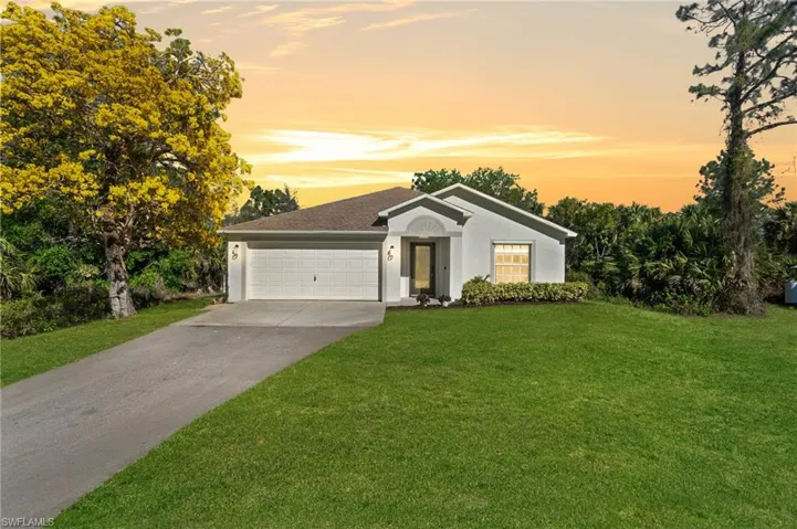 560  12th SE ST, Naples, FL 34117