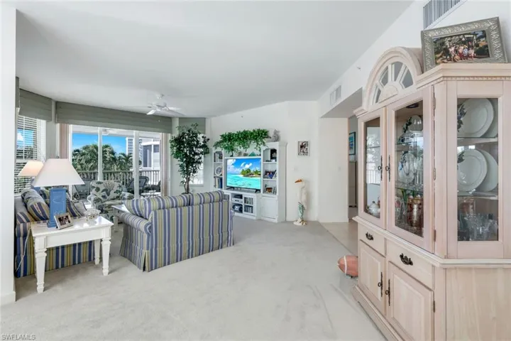 Living Room opens to Lanai