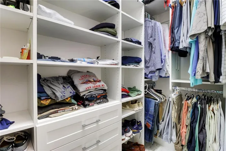 View of walk in closet