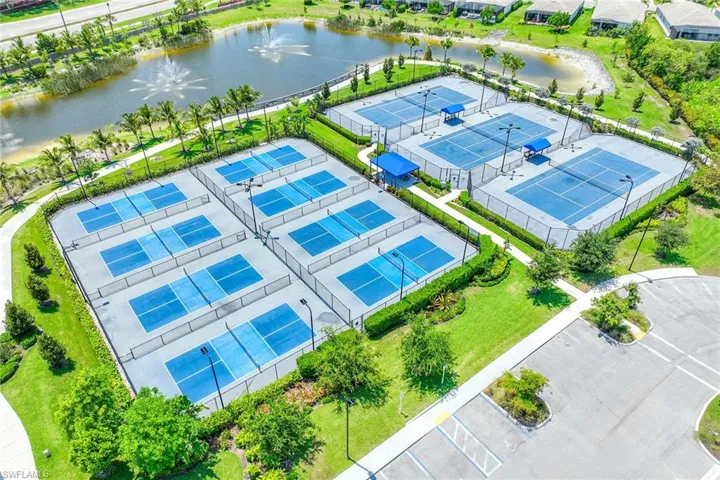 16504  Seagate  PL, Bonita Springs, FL 34135