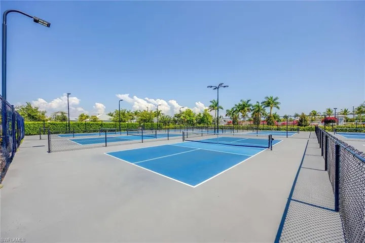 16504  Seagate  PL, Bonita Springs, FL 34135
