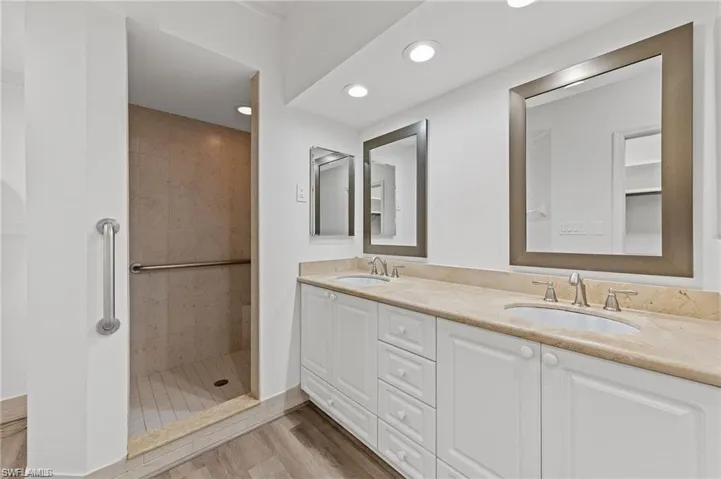 405 Arbor Lake Dr 4-103, Naples, Florida 34110