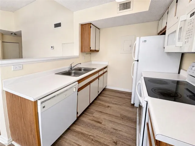 12591 Equestrian Cir 1202, Fort Myers, Florida 33907