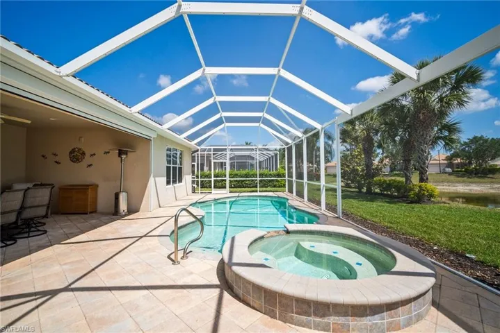 8629  Julia  LN, Naples, FL 34114
