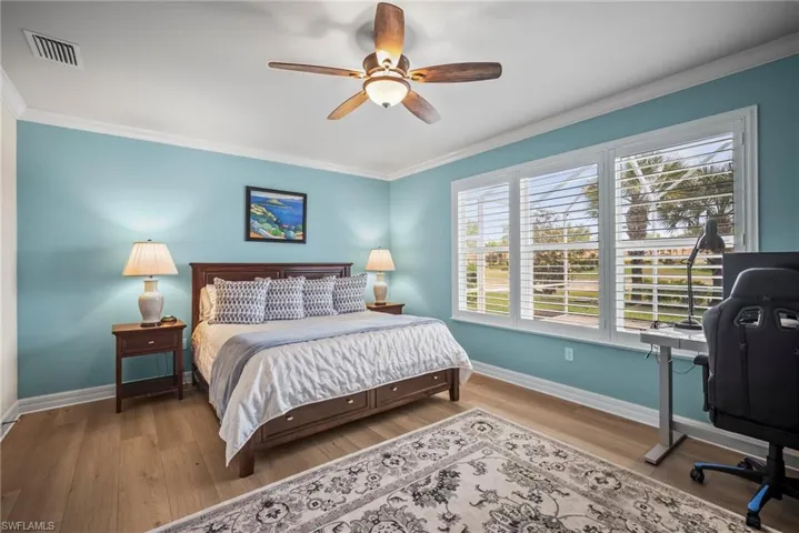 8629  Julia  LN, Naples, FL 34114