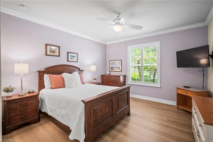 8629  Julia  LN, Naples, FL 34114