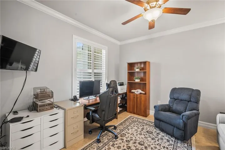 8629  Julia  LN, Naples, FL 34114