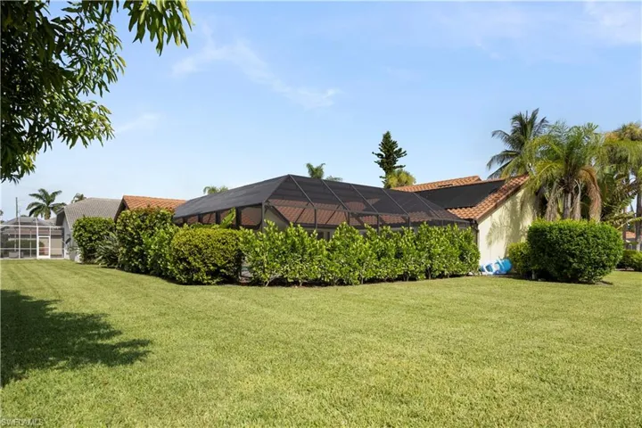 9986 Mar Largo Cir, Fort Myers, Florida 33919