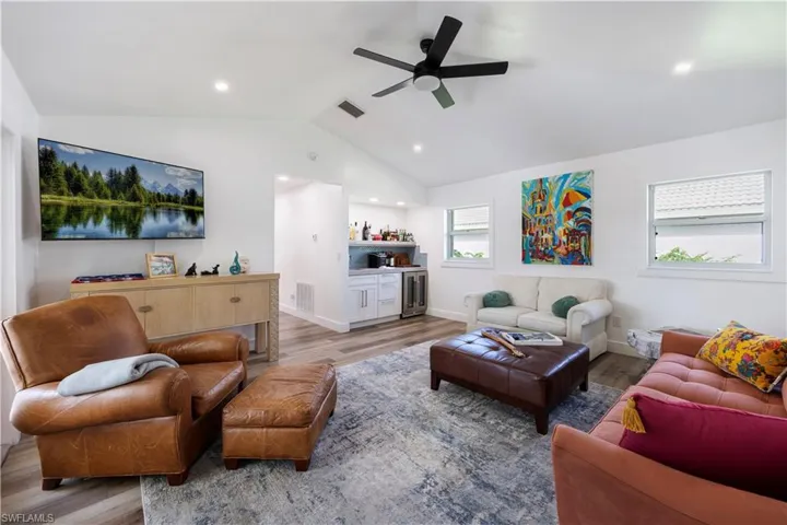 9986 Mar Largo Cir, Fort Myers, Florida 33919