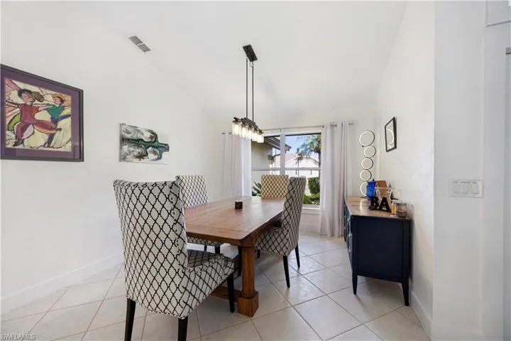 9986 Mar Largo Cir, Fort Myers, Florida 33919