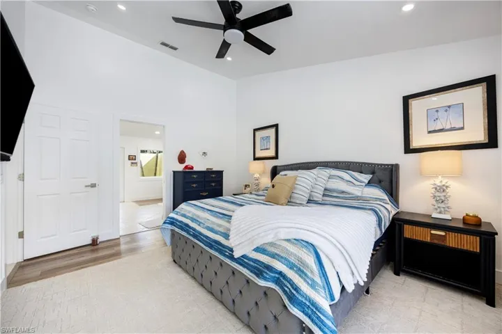 9986 Mar Largo Cir, Fort Myers, Florida 33919