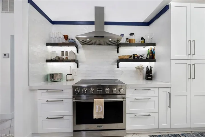 9986 Mar Largo Cir, Fort Myers, Florida 33919