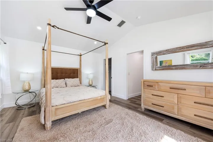 9986 Mar Largo Cir, Fort Myers, Florida 33919