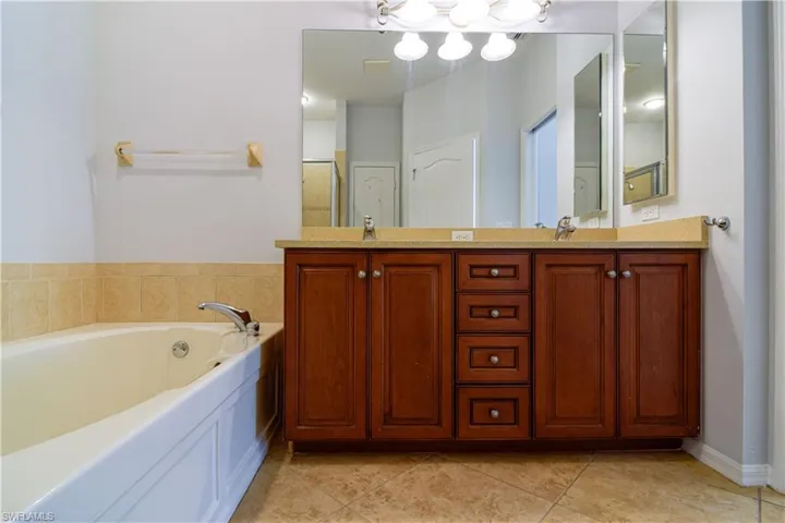 Primary En Suite