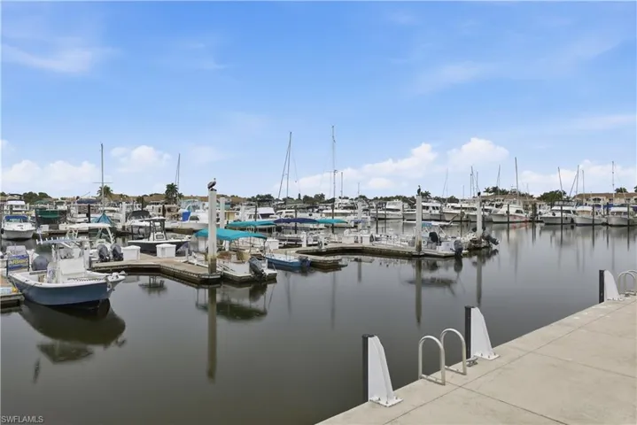 Full service marina for additional access to the residents