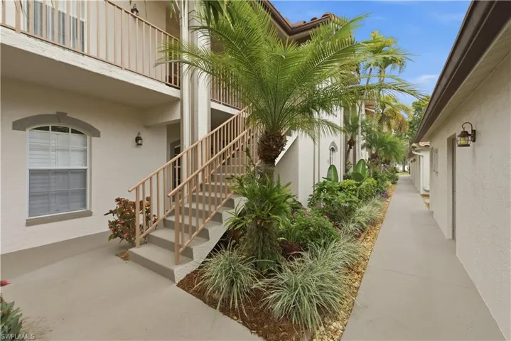 Front yard access to the property