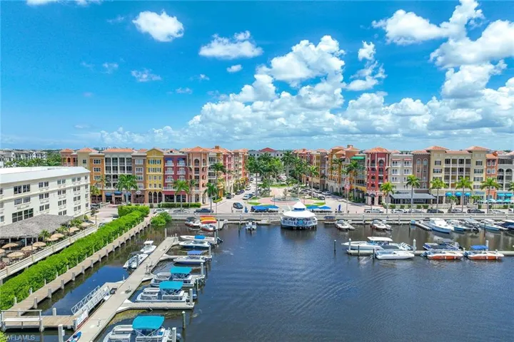 547 101st Ave N, Naples, Florida 34108