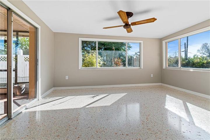 sun room off kitchen