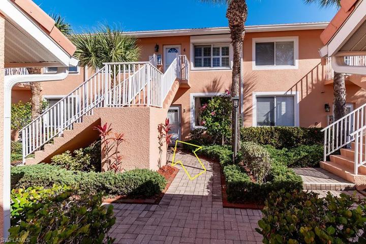 6820  Beach Resort  DR, Naples, FL 34114