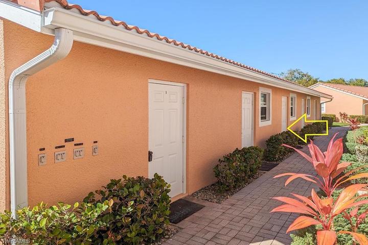 6820  Beach Resort  DR, Naples, FL 34114