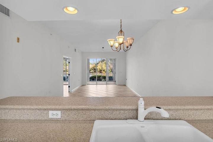 6820  Beach Resort  DR, Naples, FL 34114