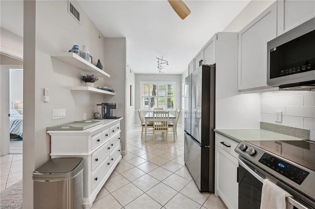 2370 Magnolia AVE, Naples, FL 34112,225060718