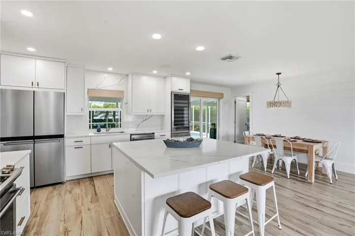 6163 Plumosa Ave, Fort Myers, Florida 33908