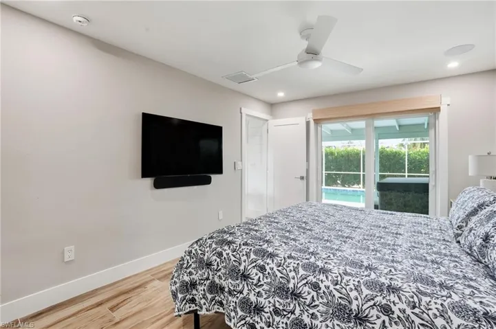 6163 Plumosa Ave, Fort Myers, Florida 33908