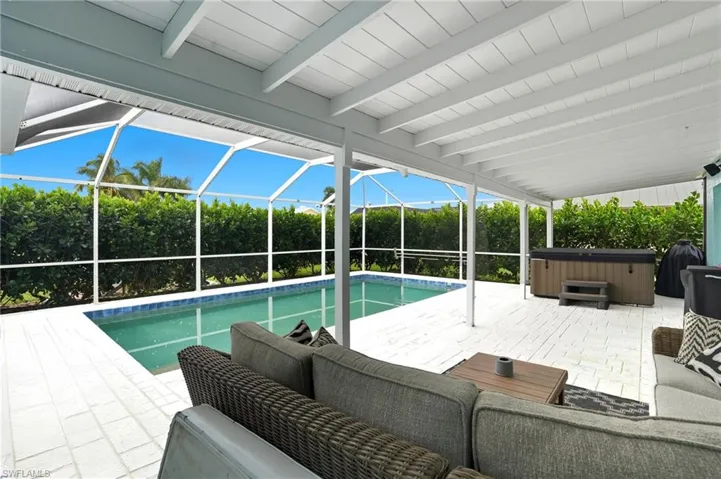 6163 Plumosa Ave, Fort Myers, Florida 33908