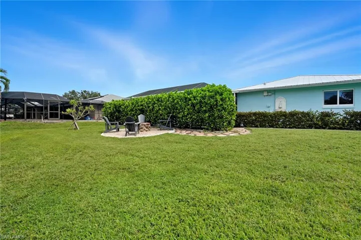 6163 Plumosa Ave, Fort Myers, Florida 33908